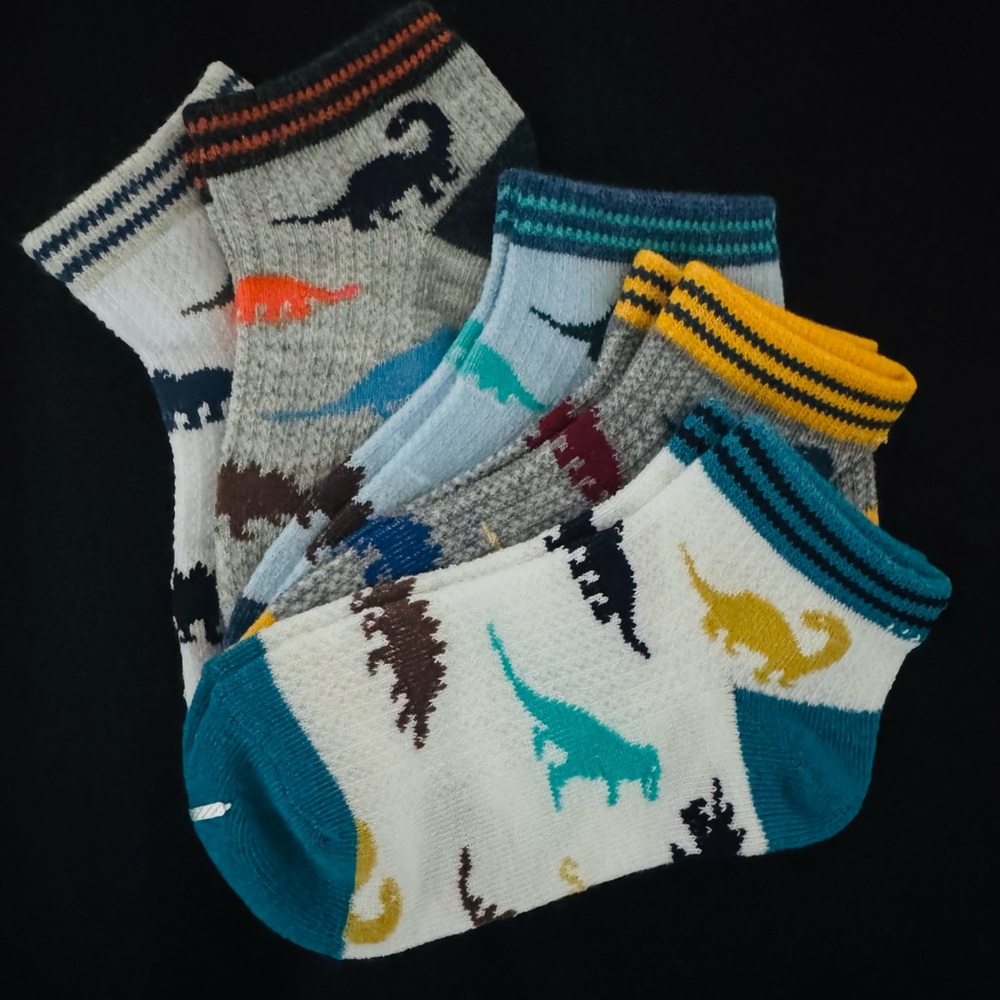 NEW - Gray and Blue Dinosaur Patterned Ankle Socks